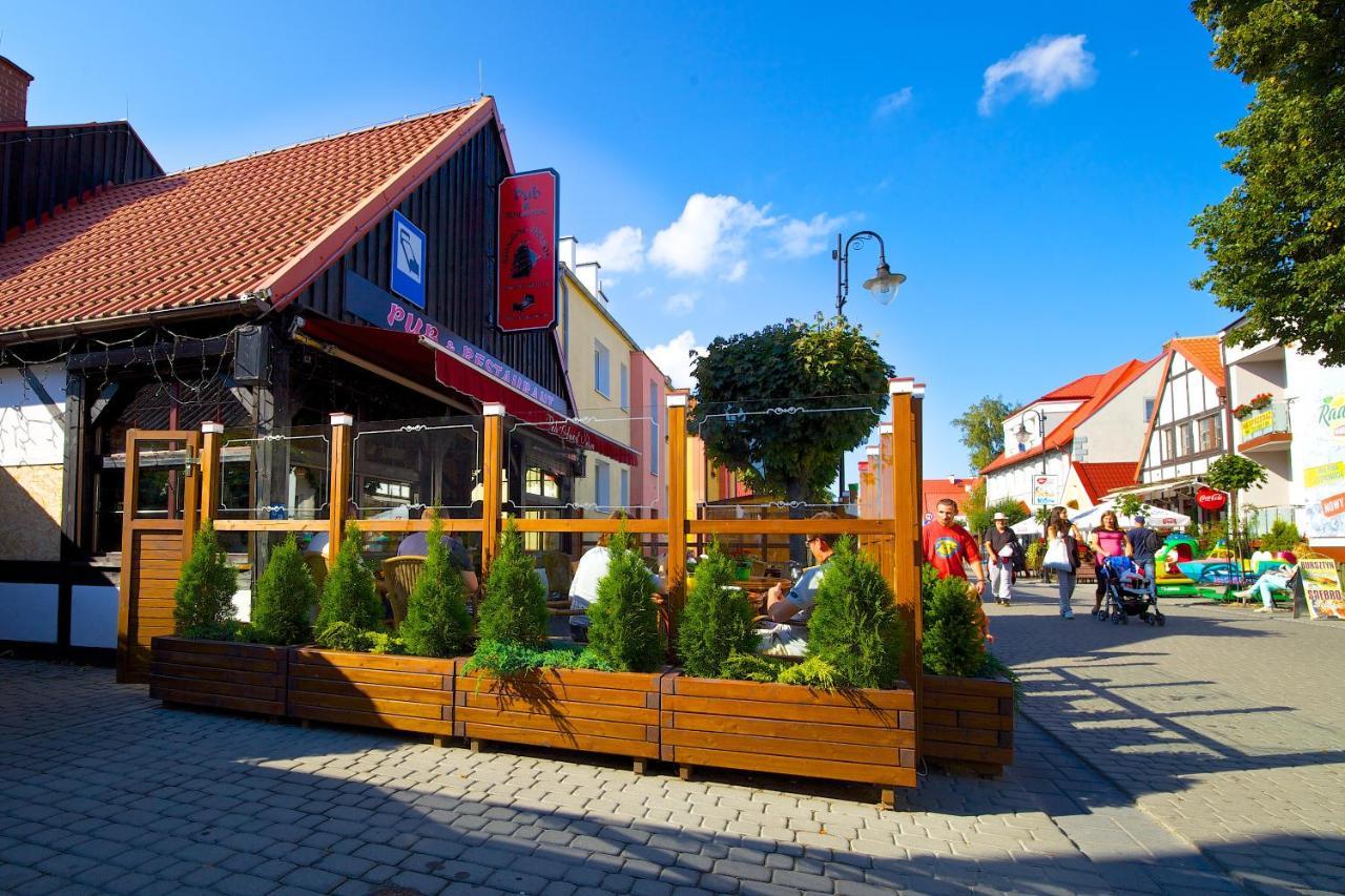 Villa & Restaurant Admiral Nelson Hel Eksteriør bilde